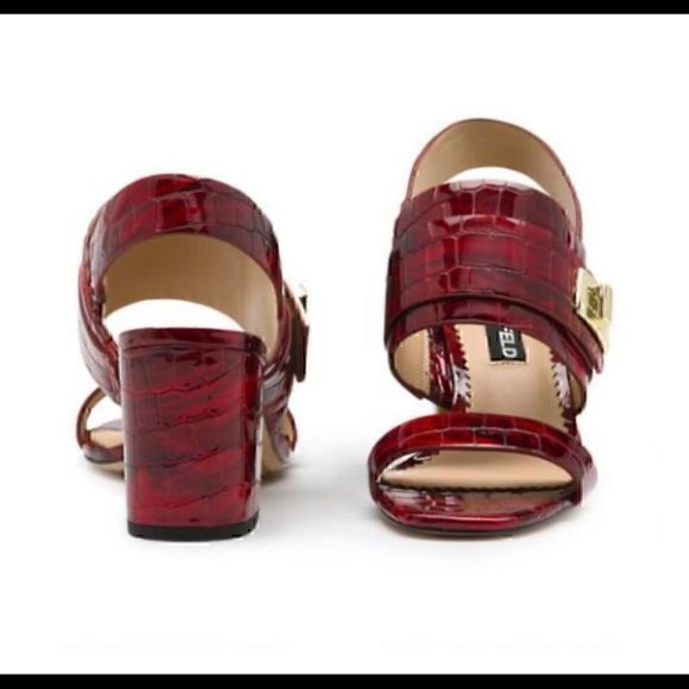 Karl Lagerfeld Jaylynn Patent Leather Sling back - Picture 14 of 15
